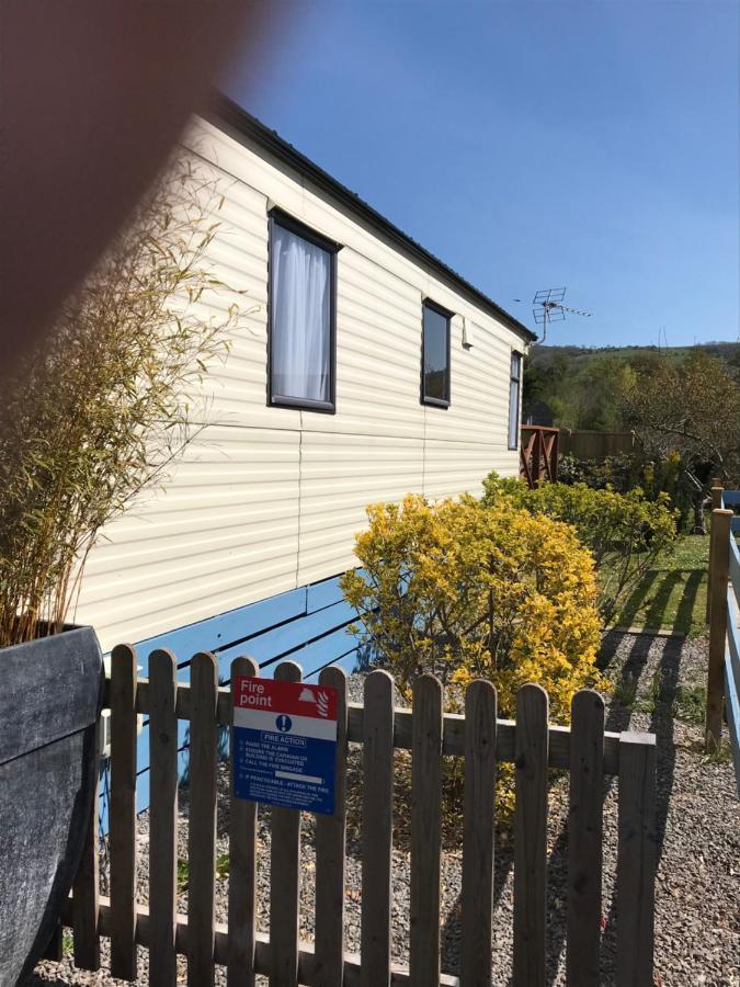 Pet Friendly Riverside Static Caravan Чедър Екстериор снимка